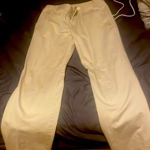 Kaki size 8R from gap